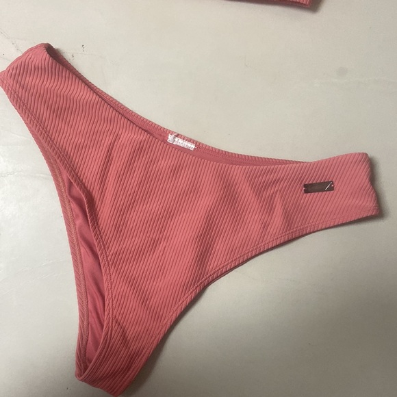 Pink Ribbed Bikini Set - Picture 5 of 6